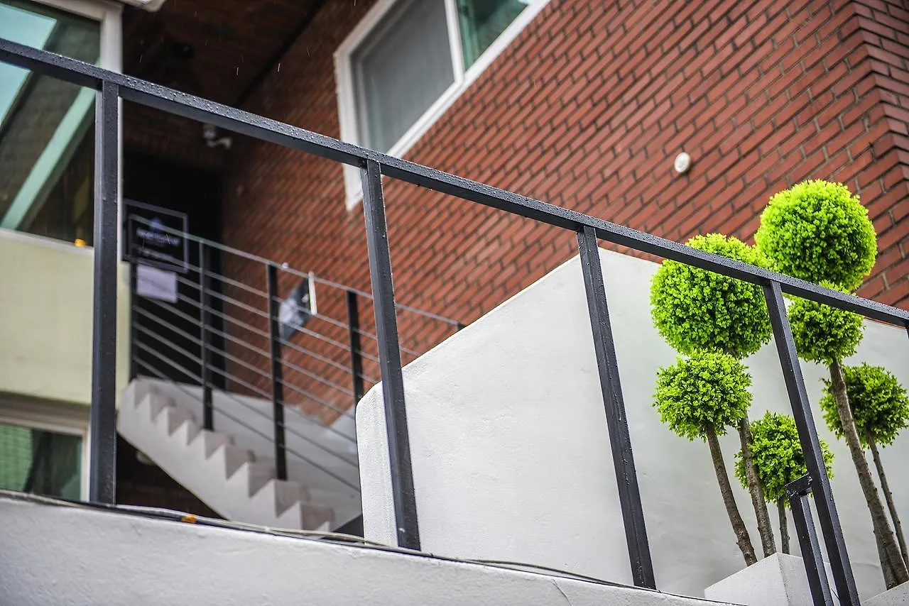 Flexhome Seoul 2*,